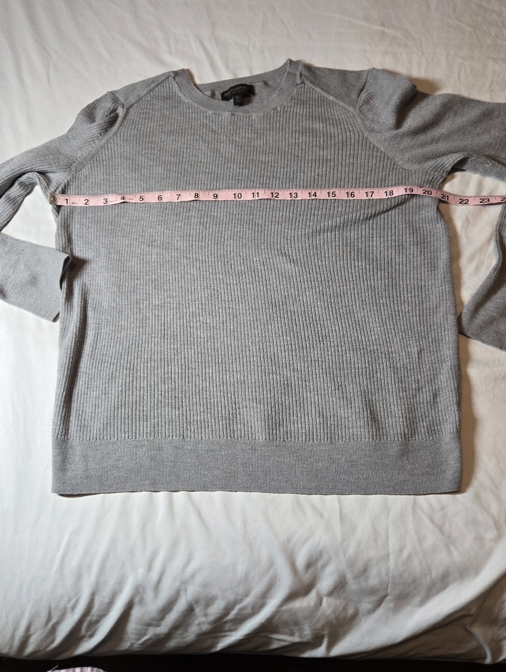 Banana Republic Fityed XL 100% Merino Wool Sweater (Fits Like A LARGE)